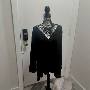 Loralette Black long sleeve shirt